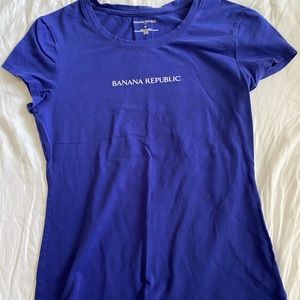 Banana Republic tshirt